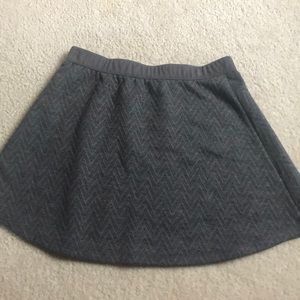 Grey patterned skirt